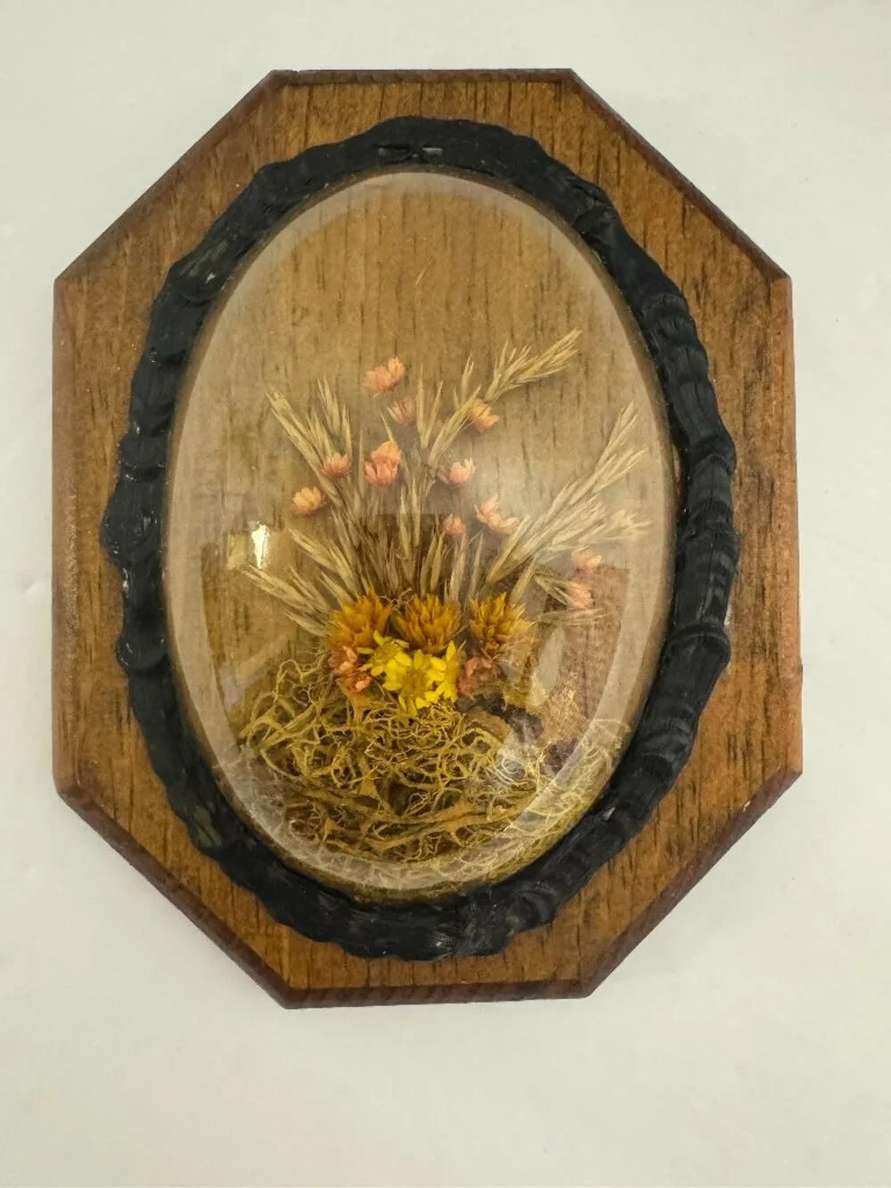 Vintage Dried Flowers Wall Hanging Art Convex Bubble Glass Wood Plaque.